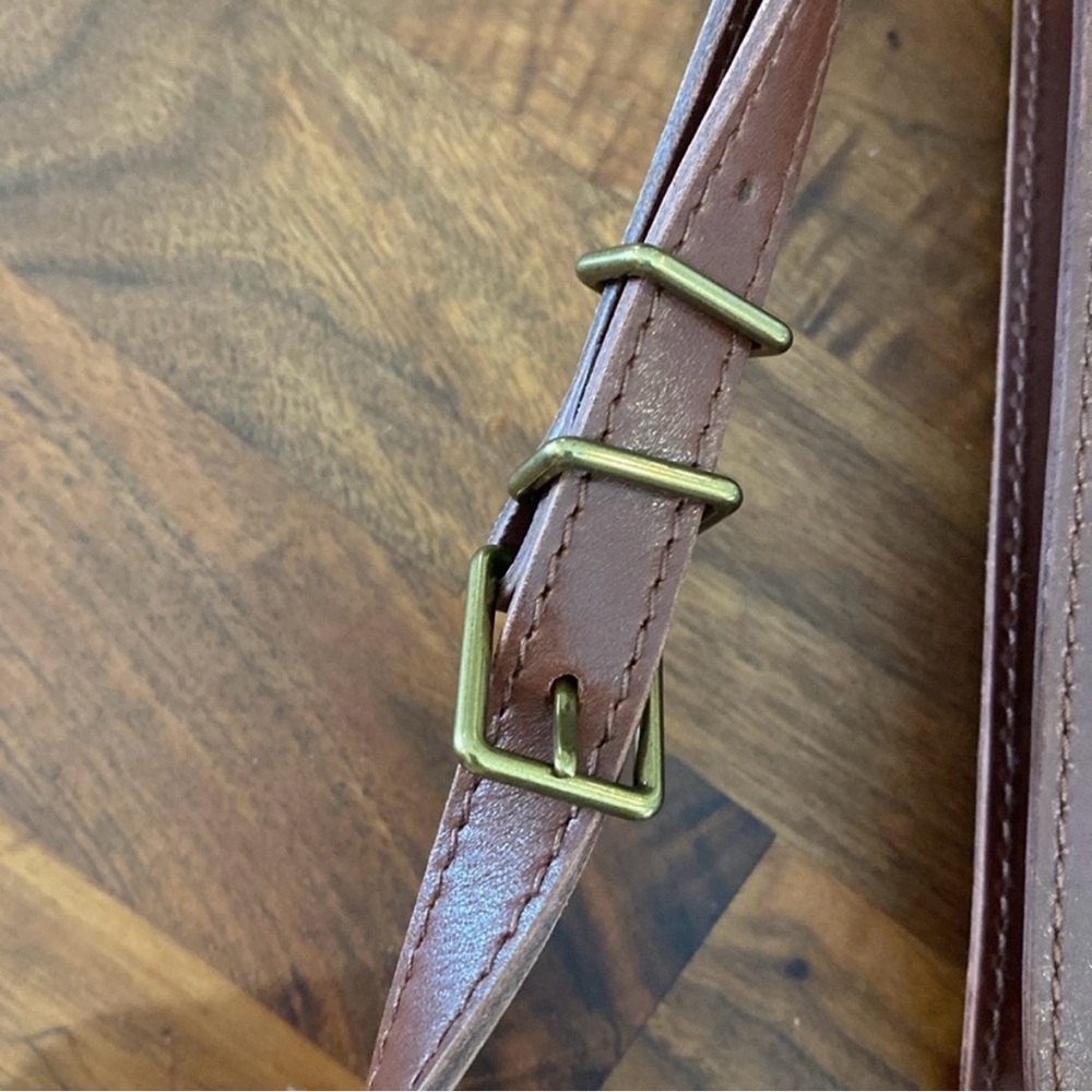 NWT Madewell The Toggle Crossbody Bag In Cherry Wood - Picture 11 of 12